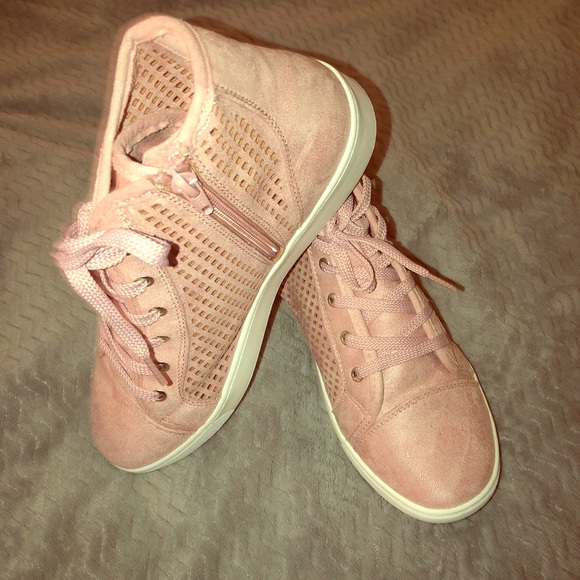 NIB Pink Hi-Top Sneakers - Sz 12 Wide Width - Picture 6 of 7